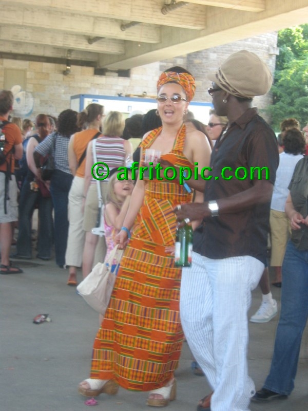 ../Images/AfricaFestival-28-29May05 158.jpg